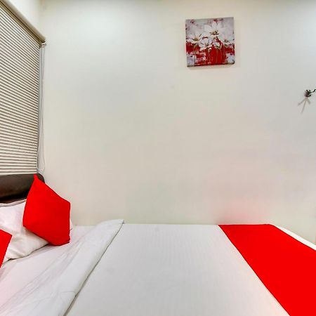 Oyo Akshaya Inn Виджаявада Экстерьер фото